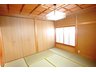 上青木５（鳩ヶ谷駅） 2680万円 2階8帖の和室！大型クローゼット付きで生活スペースを広く使うことができます。