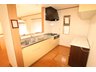 高津戸町（土気駅） 1785万円 リビング全体を見渡せる対面キッチン。キッチンも綺麗に維持されており、そのまま使える状態です。