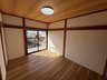 蓮沼（新治駅） 1298万円 室内（2024年2月）撮影 ２階６帖洋室 窓からも明るい陽射しが注ぎ込み、部屋中を照らしてくれます。