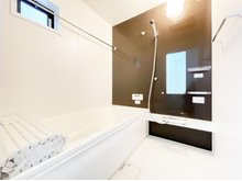 領家２ 5298万円～5798万円 一日の疲れを癒すバスルームは浴室乾燥機付きでいつでも快適バスタイム