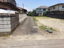 西栄町（西那須野駅） 540万円 現地（2023年9月）撮影 北西側道路