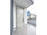 三橋１ 3980万円 スッキリシンプルなデザインの玄関ドア