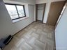 ダイアパレス朝霞台３ 各居室に収納スペースが設けられ，生活スペースを広く利用できます：洋室約6.0帖