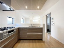 東大宮７（東大宮駅） 4498万円～5298万円 Ｌ型キッチンは動きやすく作業スペースを広く取れ機能的！