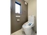 西新井４（谷在家駅） 6180万円 　トイレ小窓が付いて風通しの良いトイレ