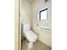 大字指扇（西大宮駅） 2790万円～3490万円 小窓が付いて風通しの良いトイレ