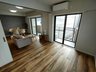 モナークキャッスル南砂町仙台堀川公園　当社グループ会社保有住戸 室内は新規リフォーム工事中です。壁、床、天井など全て新規張替済み。