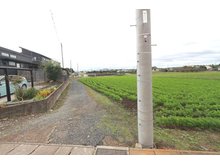 大字村松（東海駅） 580万円 前面道路（2020年10月）撮影