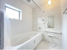 伊坂南３（栗橋駅） 2380万円～2580万円 一日の疲れを癒すバスルームは浴室乾燥機付きでいつでも快適バスタイム