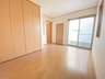 上青木６（鳩ヶ谷駅） 3700万円 6帖の洋室！ゆとりあるお部屋にどのように家具を配置しようか想像が膨らみますね。