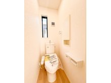クレイドルガーデン　川口市赤井　【一戸建て】 いつでも清潔に保てるシャワー付きトイレ完備！