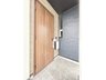 櫛引町１（大宮駅） 4998万円～5098万円 ナチュラルなデザインで明るい雰囲気の玄関ドア