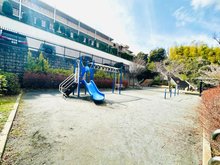 サンクタス横浜南の丘 子育て環境が整ったマンション。お子様にうれしい公園付きです♪
