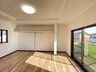 大字明野（本中野駅） 1280万円 ●２階主寝室｜オープンクローゼット仕様の収納がある、主寝室。角部屋でとても風通しも良いです、