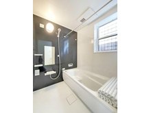 大原１（上福岡駅） 4280万円 一日の疲れを癒すバスルームは浴室乾燥機付きでいつでも快適バスタイム
