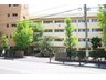 リバーシティ日東Ⅱ 新潟市立白山小学校まで870m 徒歩10分。