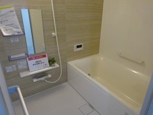 エスポア社口 暖房、換気乾燥機能付きの浴室（新品交換済）