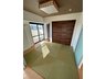 中古マンション　ライフインサーラ 和室は琉球畳を採用。収納スペースにも妥協はありません。