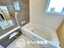 Livele　Garden.S　美濃加茂市西町　全４邸　【一戸建て】 現地写真（浴室）　　　 浴室暖房乾燥機付き。１坪タイプで広々です。