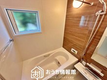 大字西阿倉川（阿倉川駅） 3398万円 現地写真（浴室） 浴室暖房乾燥機付き。１坪タイプで広々です。