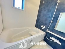 大字落合 1780万円 現地写真（浴室）　　　 浴室暖房乾燥機付き。１坪タイプで広々です。
