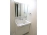 軍水町３（瑞穂運動場東駅） 3980万円 3面鏡付きの高級感のある洗面台です。