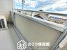南若松町（千代崎駅） 1900万円 現地写真（バルコニー） 奥行きが広く、洗濯物をゆったりと干せる十分な広さで、家族の洗濯も捗ります。