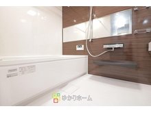 ヴァンデュール新大阪CityLife 浴室新調！ピカピカのお風呂で一日の疲れをお癒し下さいませ！浴室乾燥機付きで梅雨時期や雨の日のお洗濯物にも困りません！
