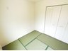 鵤 2580万円 現地写真（和室） 大壁仕様の新和室。くつろぎの空間です。