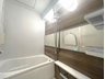 パレ京橋１番館 浴室新調済。キレイなバスルームでリラックスしていただけます♪浴室乾燥機あり。