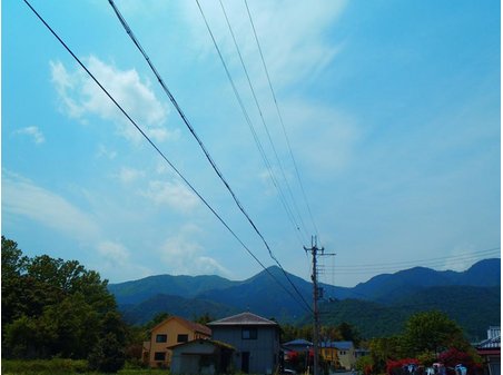 南小松（近江舞子駅） 250万円 現地からの眺望。「住戸から比良山系を望む」