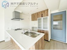 プリオーレ神戸山ノ手 ◆リフォーム済みのお洒落なキッチン♪