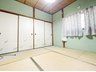 飾磨区中島（飾磨駅） 2180万円 現地写真（和室） 子育てに便利な、ゆっくりと寛げる和室です。