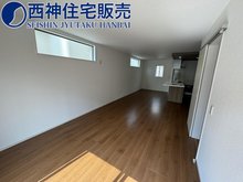 魚住町西岡（魚住駅） 3390万円 LDK20.1帖になります。長方形型で家具の配置が大変しやすいです。 現地（2024年3月4日）撮影