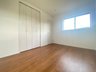 泉原町 2480万円 現地写真（寝室） 大壁仕様の新和室。くつろぎの空間です。