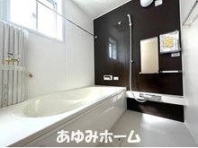 ◆茨木市新堂・４LDK＋ガレージ２台新築戸建【限定１棟】◆　【一戸建て】 【浴室写真】 １６１６サイズ１坪タイプの大きな浴室です♪