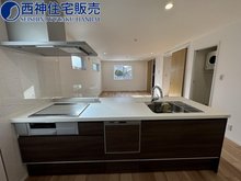 桃山台１ 3680万円 キッチンでございます。食洗機付きで日々の家事も楽になります。現地（2024年3月29日）撮影