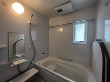 帝塚山１（富雄駅） 3080万円・3180万円 現地写真（浴室） 浴室暖房乾燥機付き。１坪タイプで広々です。