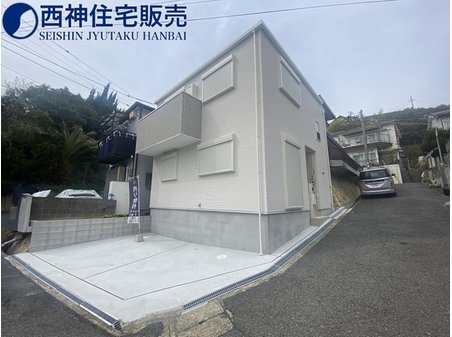 舞子坂２ 2850万円 明るく、開放感のある南東角地のお家です♪現地（2024年4月5日）撮影