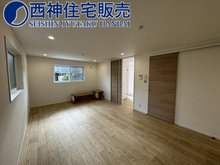 神和台３（総合運動公園駅） 3680万円 LDKには床暖房を完備しております♪家具配置のしやすい間取りです。現地（2023年12月1日）撮影