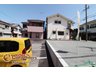 大久保町西島（西江井ケ島駅） 1480万円 現地写真 北西側はひな壇立地、また月極駐車場となっているので三方角立地の陽当たり開放感です。