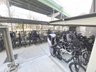 グランドパレス太子橋 駐輪場がございます。近隣徒歩・自転車圏内生活施設豊富、お買い物便利。周辺環境について詳しくはお気軽にお問い合わせください。