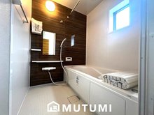 青山台（南生駒駅） 3480万円 現地写真（浴室） 浴室暖房乾燥機付き。１坪タイプで広々です。