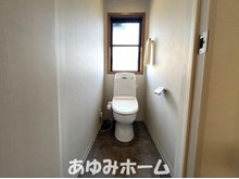 千里山竹園１（千里山駅） 5980万円 ■トイレ写真■ 節水型トイレは2ヶ所・大きな窓もあり、日差しがはいるトイレになります♪