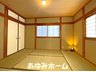 池田西町（寝屋川市駅） 1980万円 ■２F和室写真■ 日本の心・和室もあり、いぐさのいい香りがお部屋全体を包みます♪