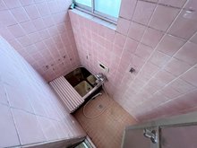 花園本町２（河内花園駅） 630万円 ピンクタイルが可愛い浴室です♪