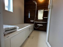 馬司町（筒井駅） 3180万円 現地写真（浴室） 浴室暖房乾燥機付き。１坪タイプで広々です。
