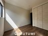 岡町（守山駅） 2880万円・2980万円 現地写真（洋室） 木目の美しさを際立たせるシンプルデザインの建具を使用しています。。