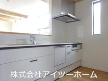 三和町（高田駅） 2598万円・2698万円 リビングの様子も見える人気のカウンターキッチン！食器洗い乾燥機付！