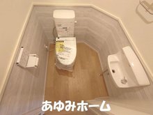 十八条１（東三国駅） 2380万円 ■１Fトイレ写真■ １Fのトイレは手洗い付きで広いです♪
